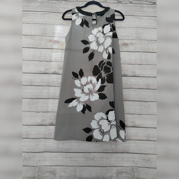 Vera Wang mini dress 12 - Picture 2 of 6